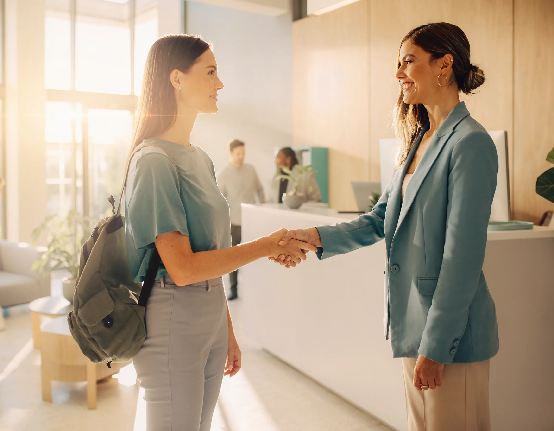 Neue Mitarbeiterin wird am ersten Arbeitstag begrüßt — Willkommen bei ARWA