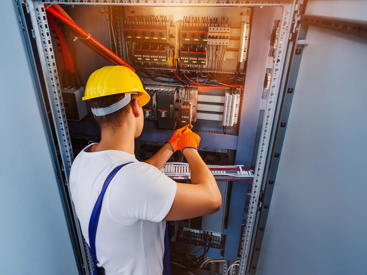 Elektrotechnik & Elektronik